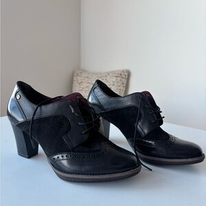 Elegant Black Oxford/ Brogue Heels